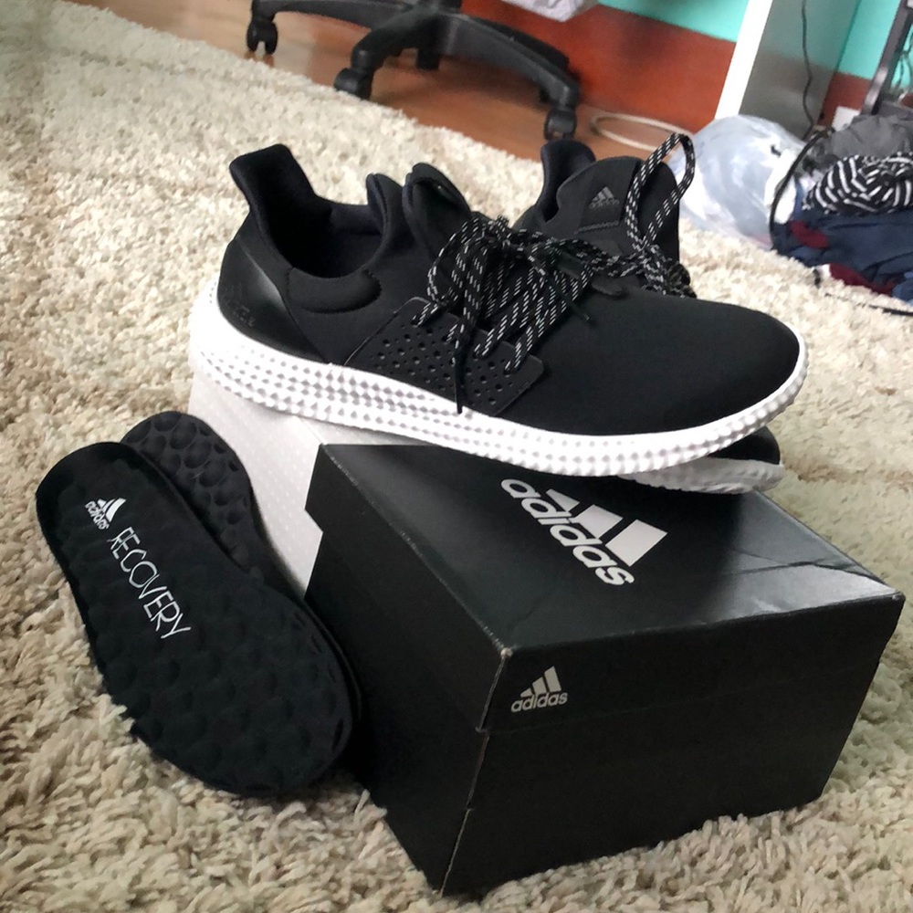 Adidas lightweights shoes